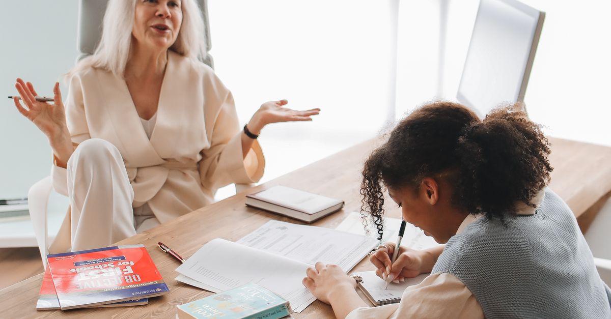 Encouraging Independence in Learners Through Tutoring